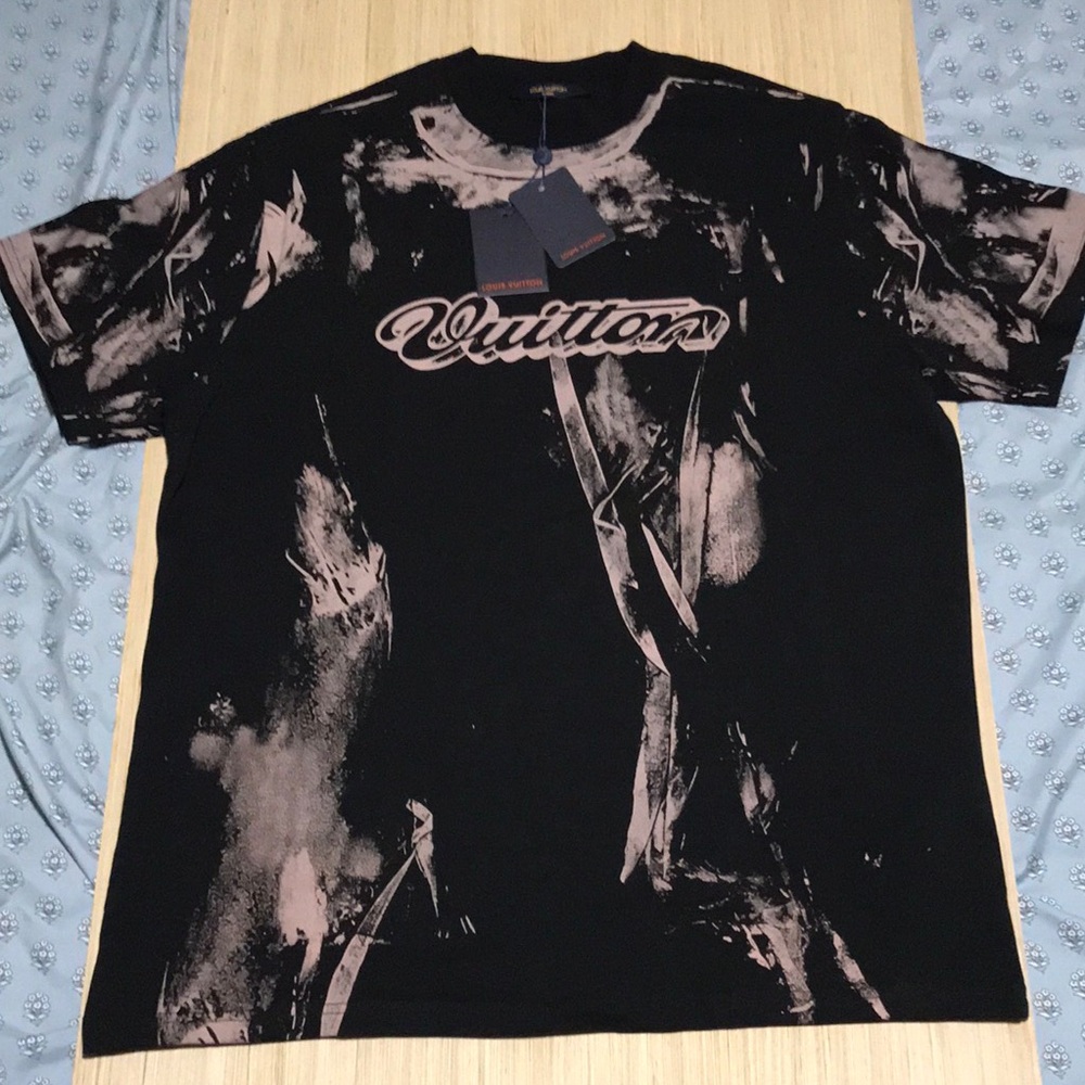 Louis Vuitton Black T-Shirt Small